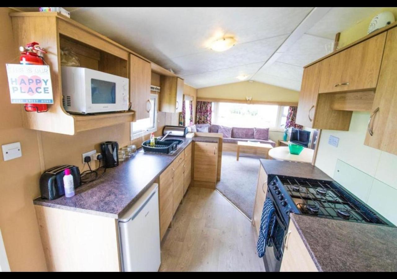 Sbl70 - Camber Sands Holiday Park - Sleeps 8 - Close Swimming Pools And Facilities - Private Parking المظهر الخارجي الصورة